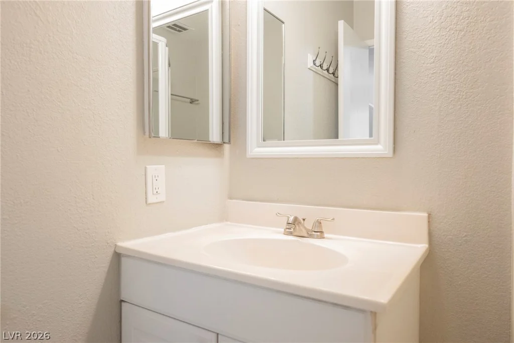 135 Greenbriar Townhouse, Las Vegas, NV 89121