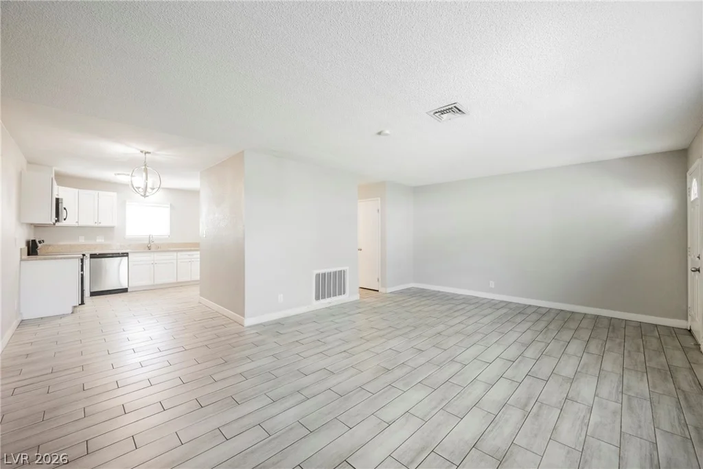 135 Greenbriar Townhouse, Las Vegas, NV 89121