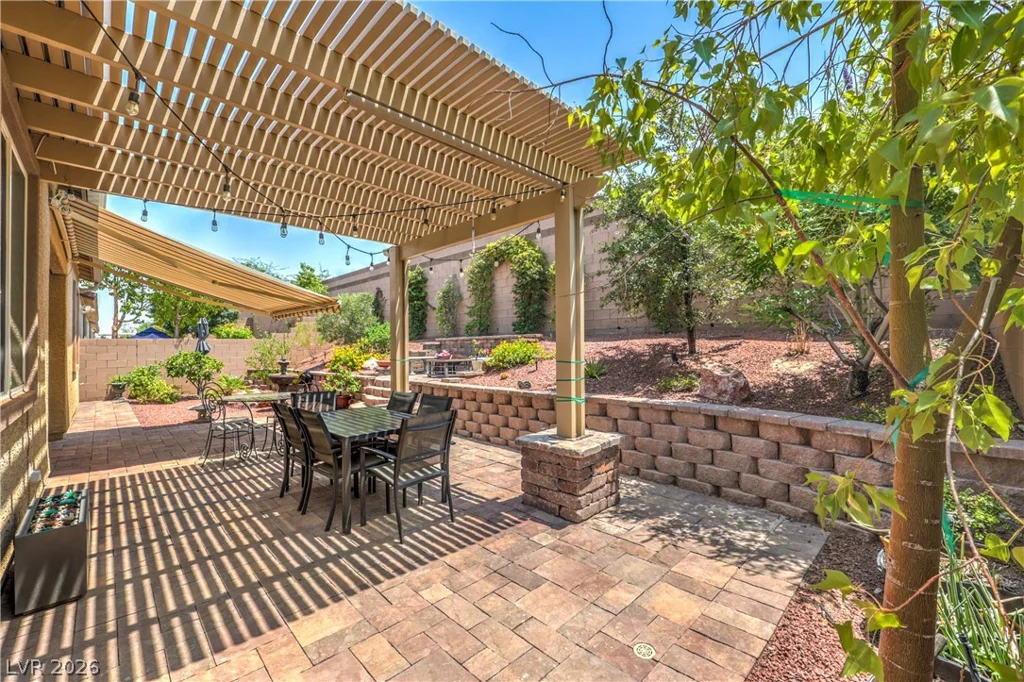 933 Everest Peak, Henderson, NV 89012