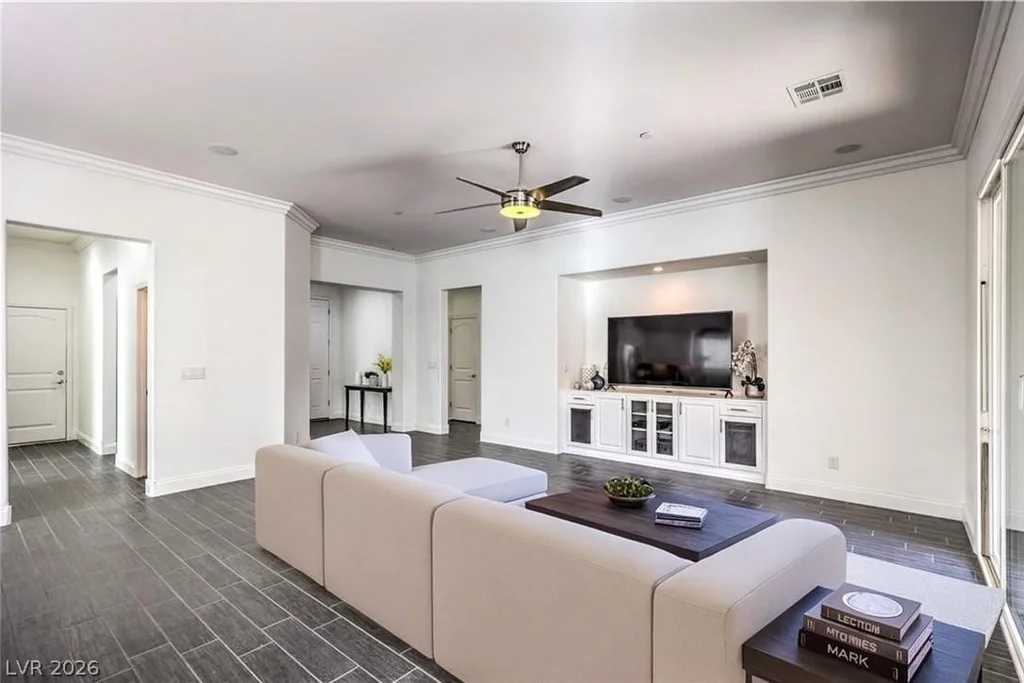 933 Everest Peak, Henderson, NV 89012
