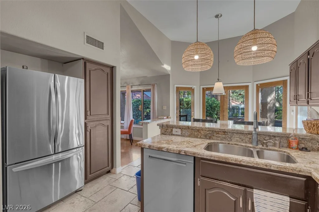 7176 Mission Hills, Las Vegas, NV 89113