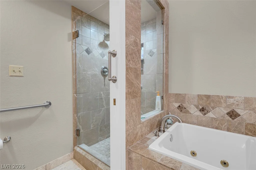 7176 Mission Hills, Las Vegas, NV 89113