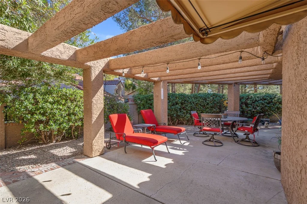 7176 Mission Hills, Las Vegas, NV 89113