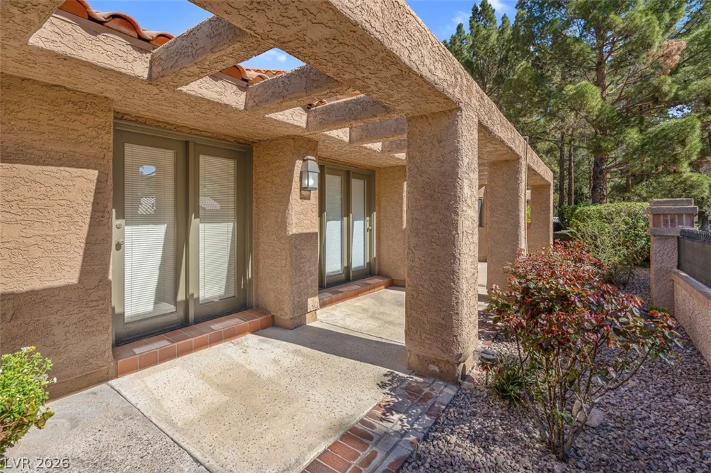 7176 Mission Hills, Las Vegas, NV 89113