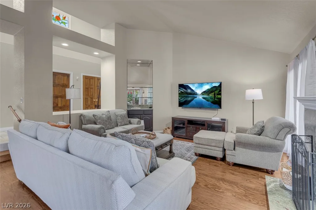 7176 Mission Hills, Las Vegas, NV 89113