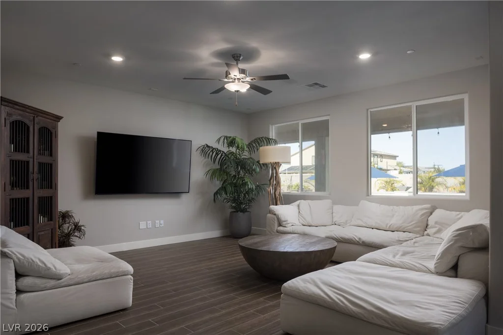 7602 Mount Spokane, Las Vegas, NV 89113