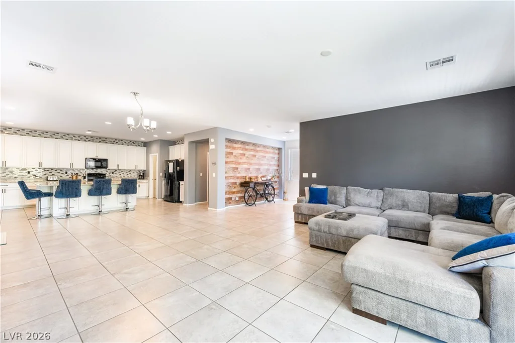 7646 Monomoy Bay, Las Vegas, NV 89179