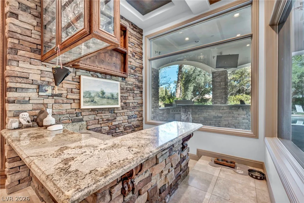 416 Saint Andrews, Las Vegas, NV 89144