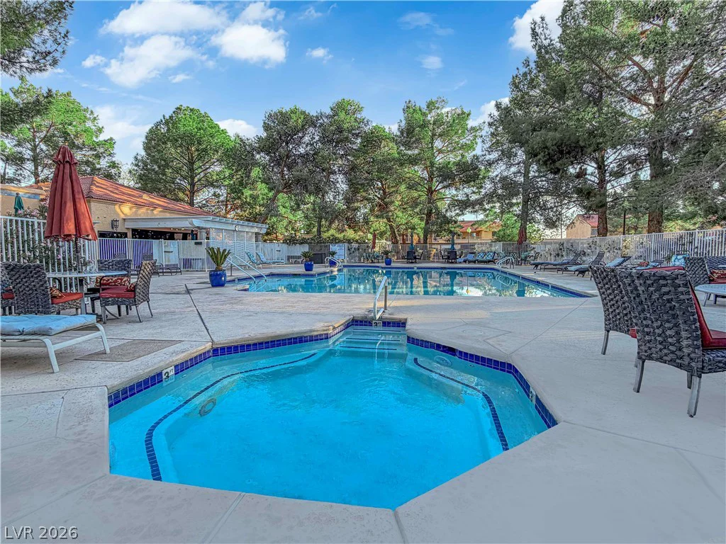 2851 Valley View, Las Vegas, NV 89102