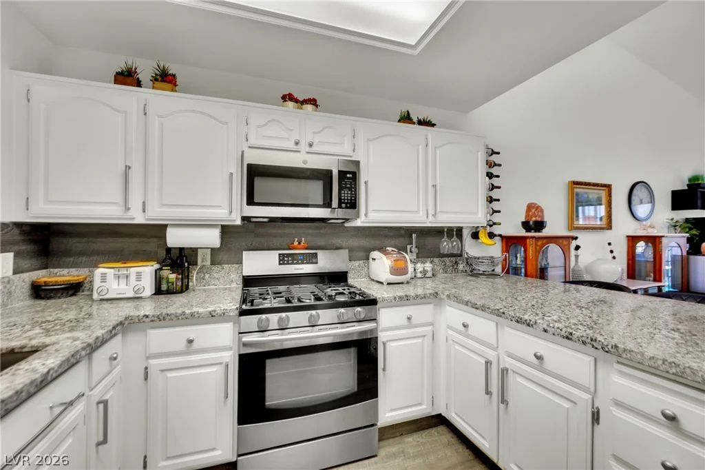 2851 Valley View, Las Vegas, NV 89102