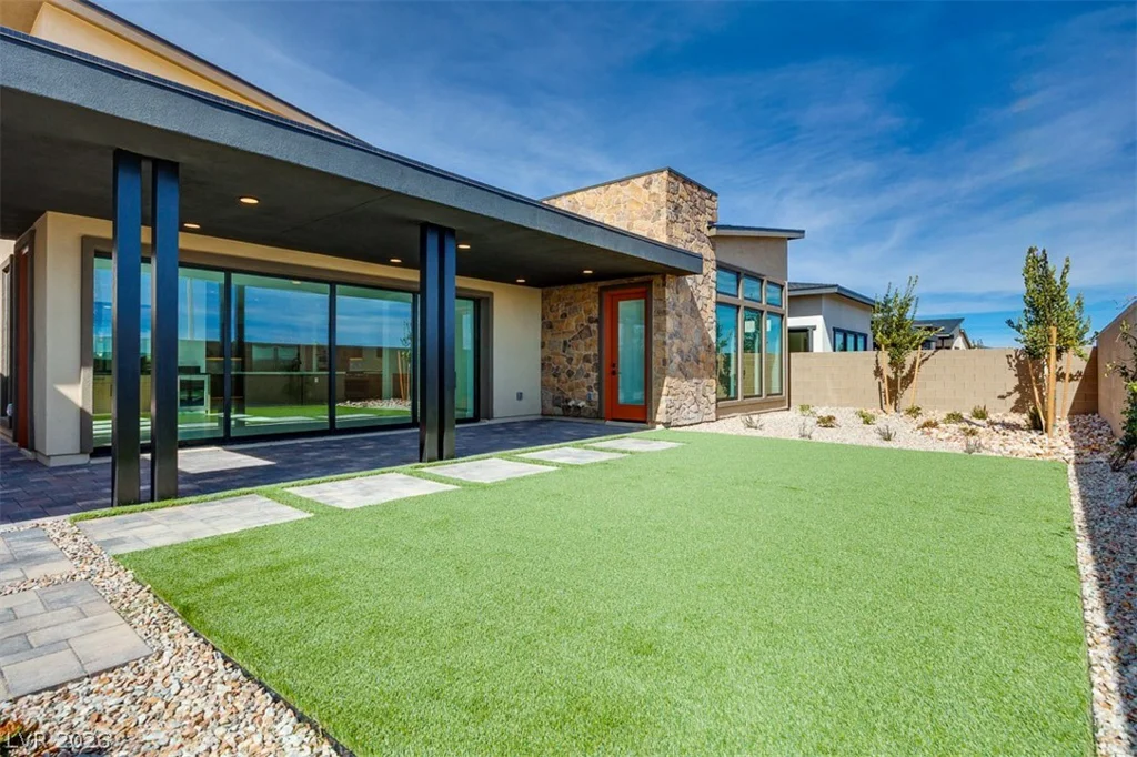 137 Tiller Point, Las Vegas, NV 89138
