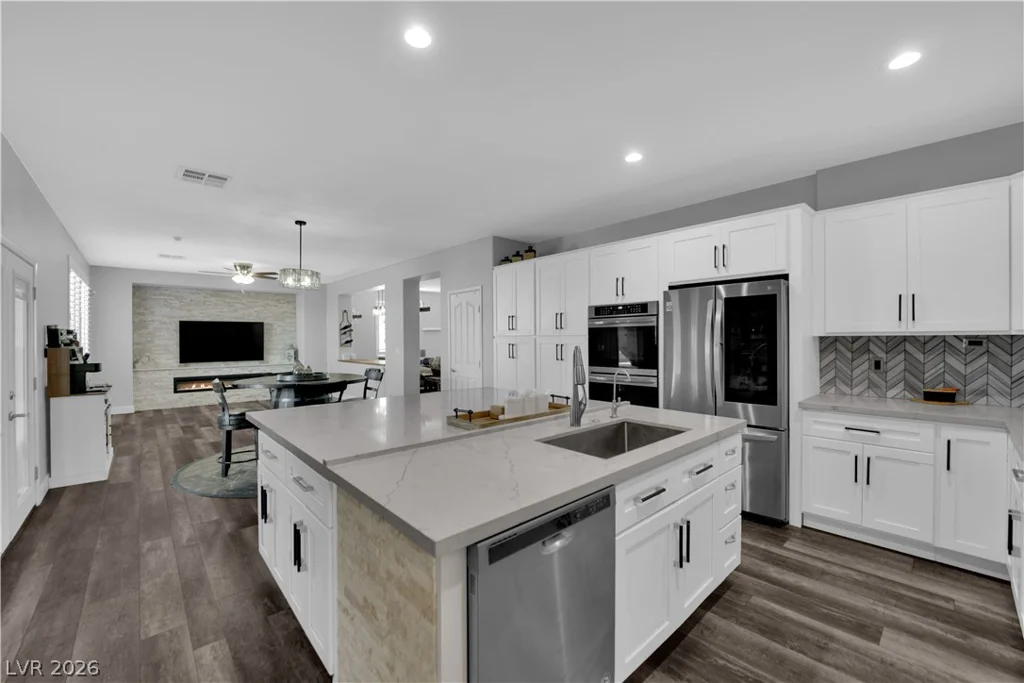 1134 Blitzen, Henderson, NV 89012