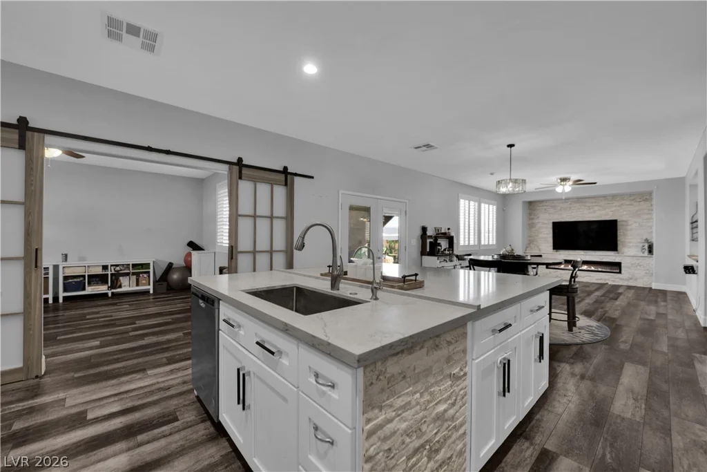 1134 Blitzen, Henderson, NV 89012