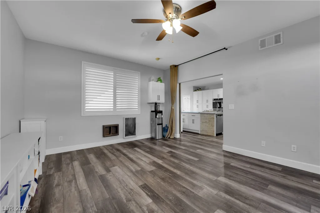 1134 Blitzen, Henderson, NV 89012