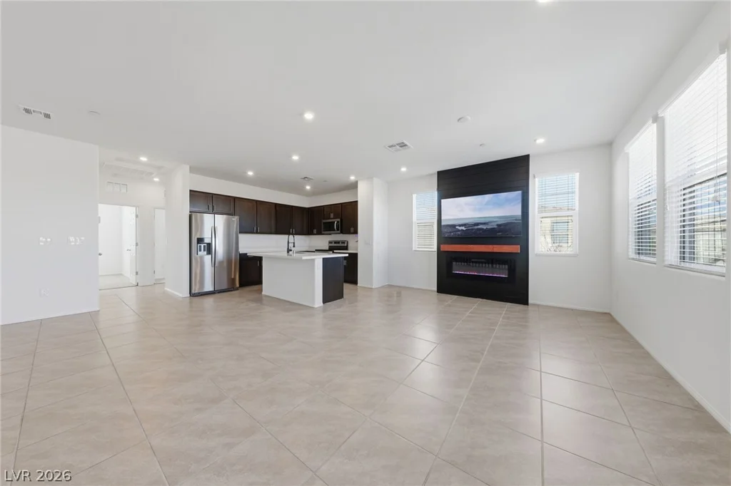 8038 Roughcut, Las Vegas, NV 89113