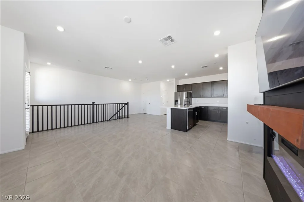 8038 Roughcut, Las Vegas, NV 89113