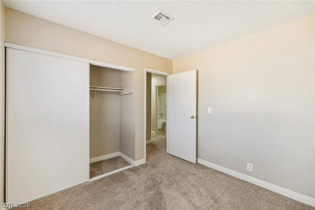 3525 Valley Forge, Las Vegas, NV 89110