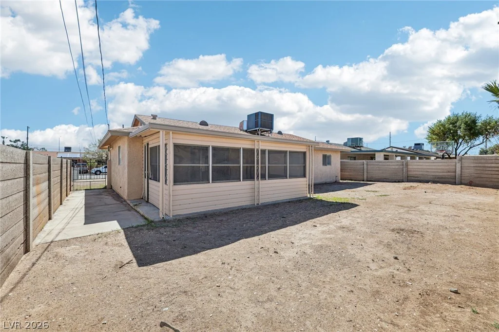 3525 Valley Forge, Las Vegas, NV 89110