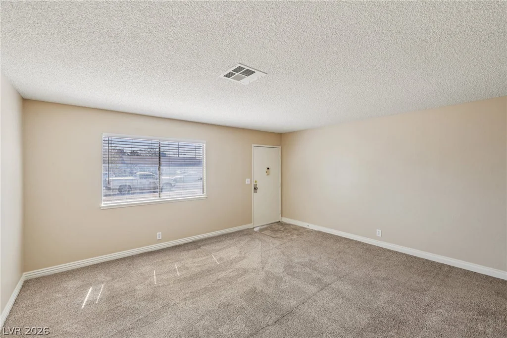 3525 Valley Forge, Las Vegas, NV 89110