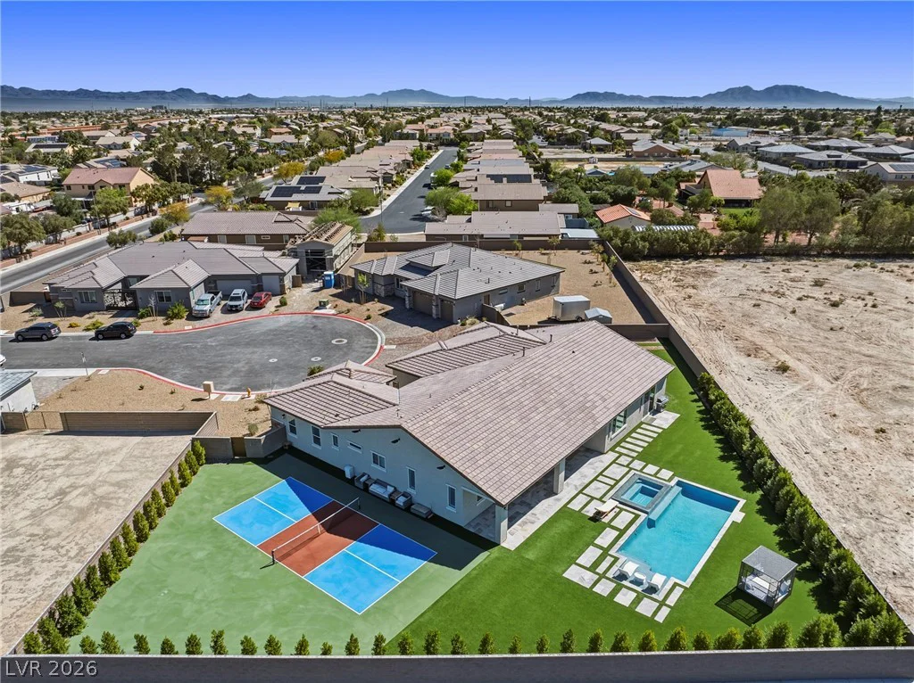6561 Azure, Las Vegas, NV 89130