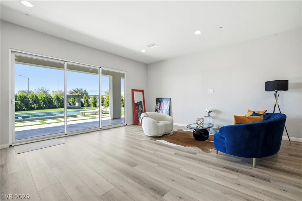6561 Azure, Las Vegas, NV 89130