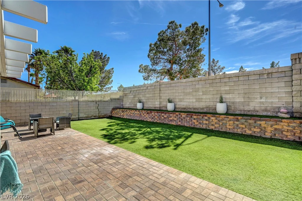1737 Balsam Mist, Las Vegas, NV 89183