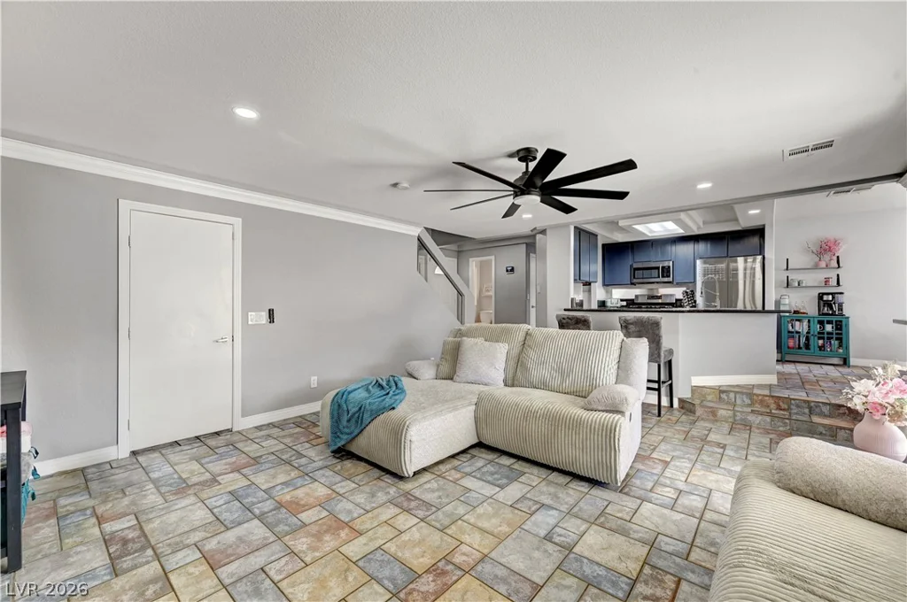 1737 Balsam Mist, Las Vegas, NV 89183