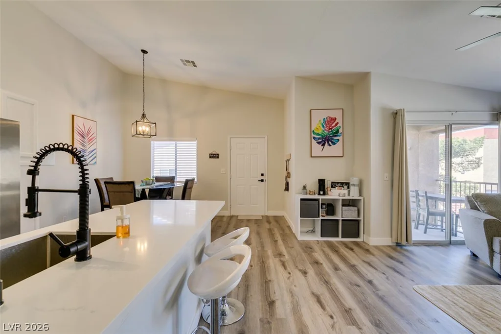 2110 Los Feliz, Las Vegas, NV 89156