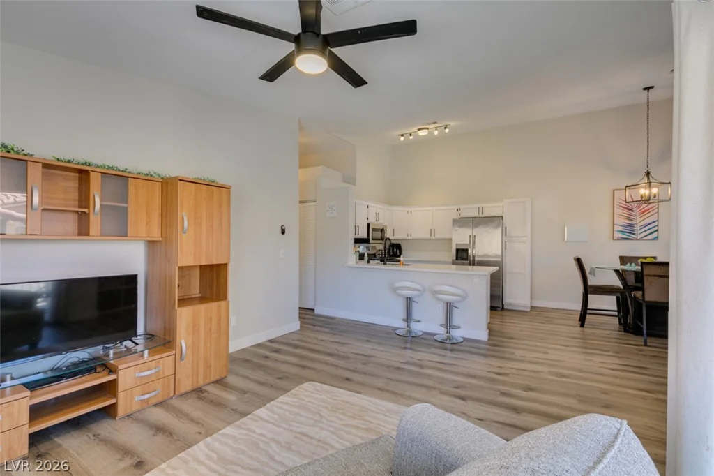 2110 Los Feliz, Las Vegas, NV 89156