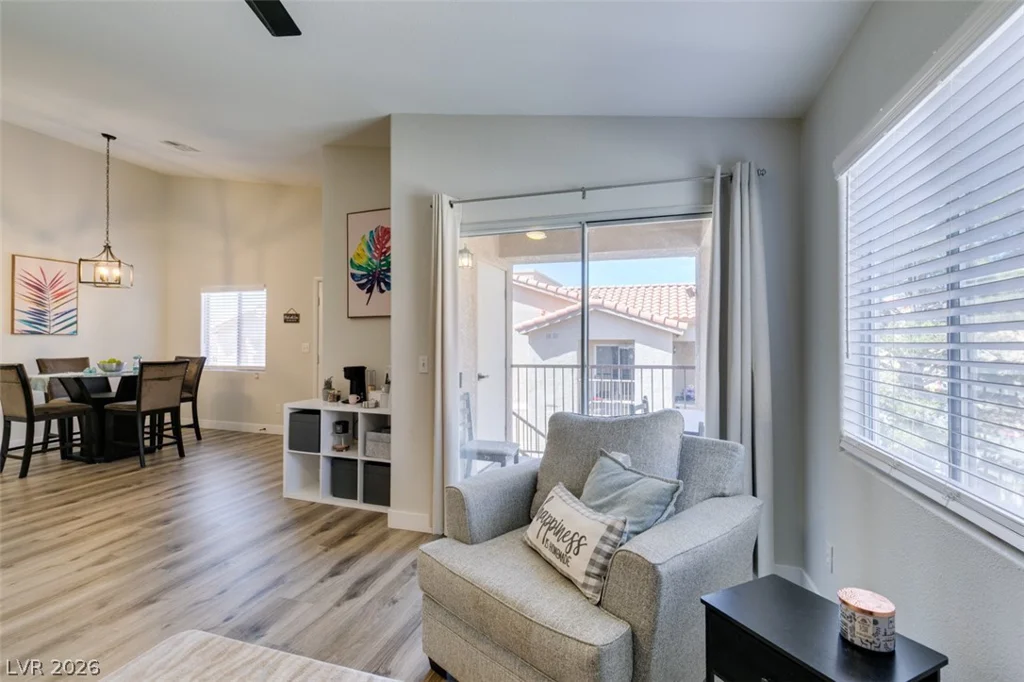 2110 Los Feliz, Las Vegas, NV 89156