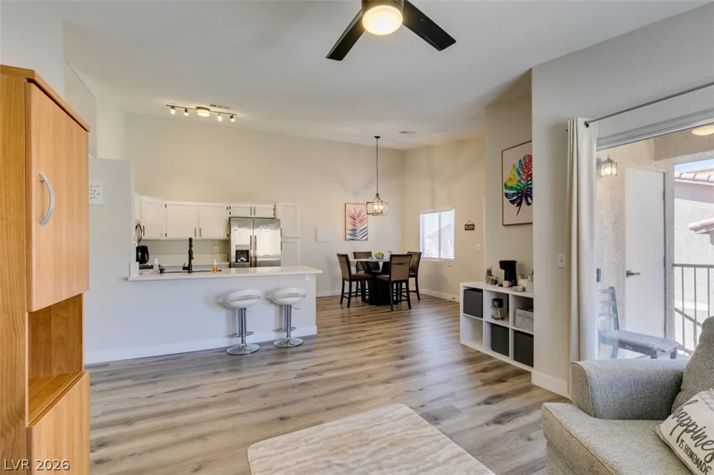 2110 Los Feliz, Las Vegas, NV 89156