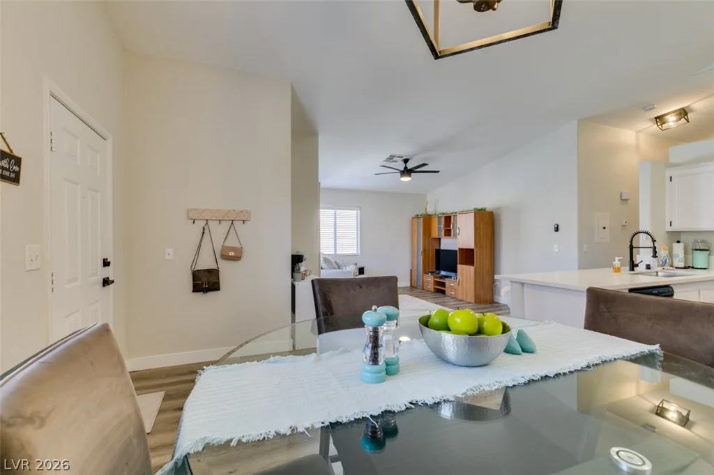 2110 Los Feliz, Las Vegas, NV 89156