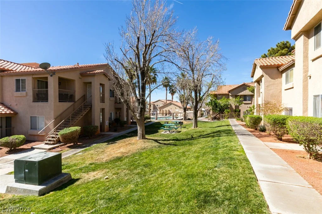 2110 Los Feliz, Las Vegas, NV 89156