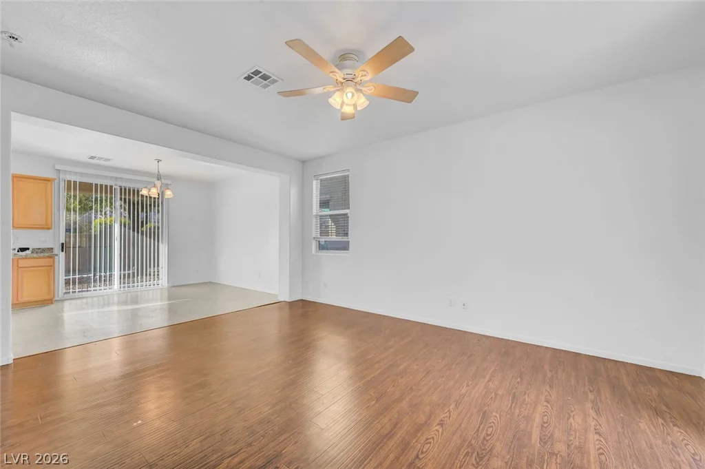 8803 Salvestrin Point, Las Vegas, NV 89148