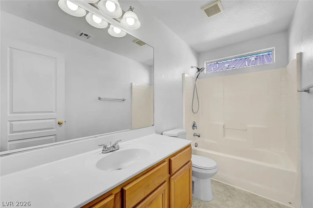 8803 Salvestrin Point, Las Vegas, NV 89148