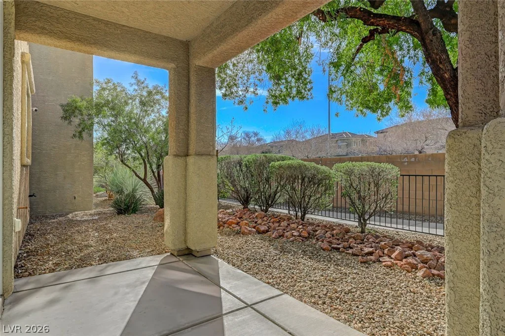 8803 Salvestrin Point, Las Vegas, NV 89148