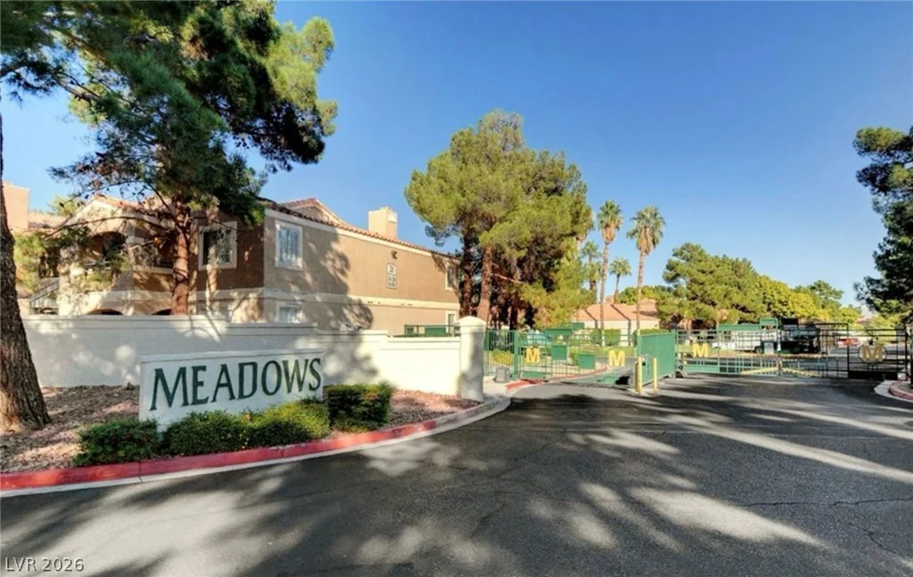 220 Mission Newport, Las Vegas, NV 89107