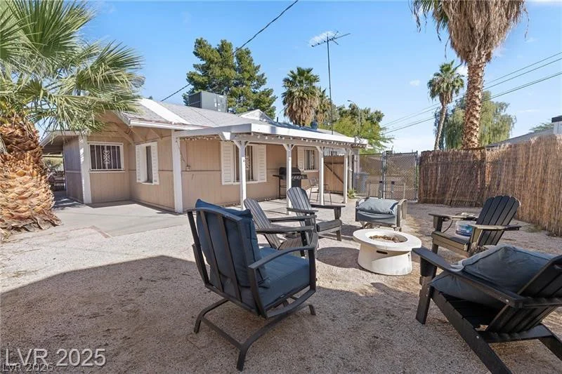 1012 Jessica, Las Vegas, NV 89104