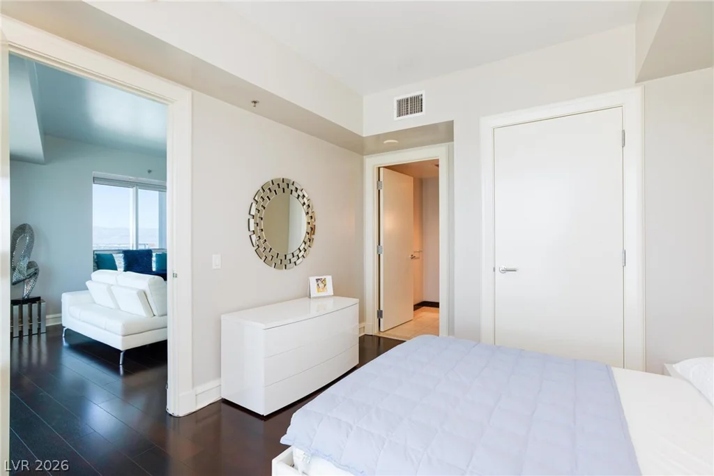 2700 Las Vegas, Las Vegas, NV 89109