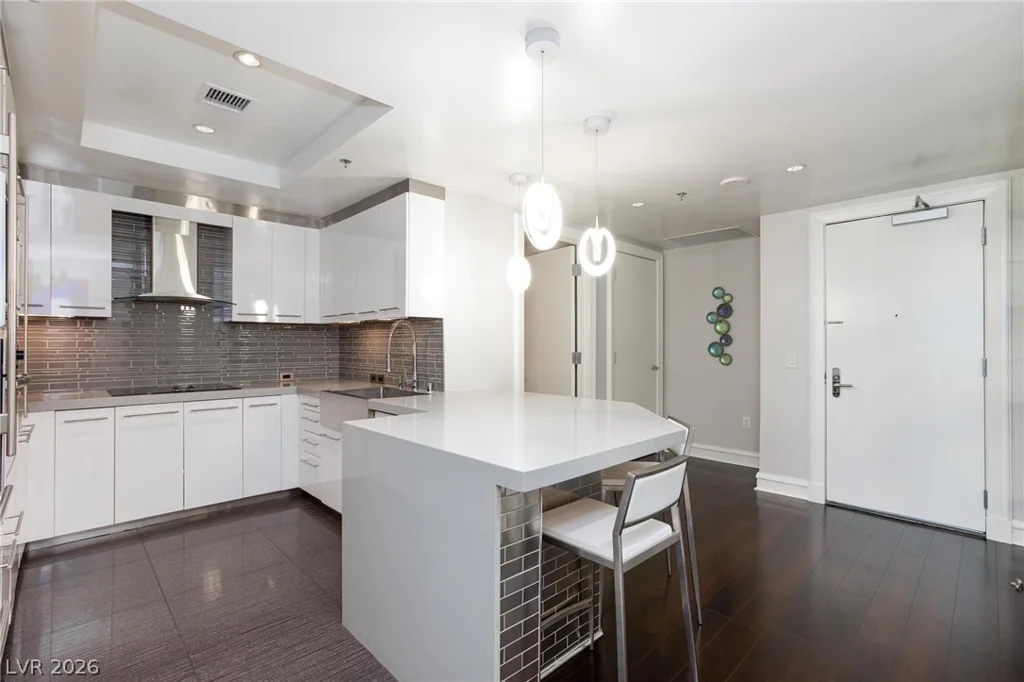 2700 Las Vegas, Las Vegas, NV 89109