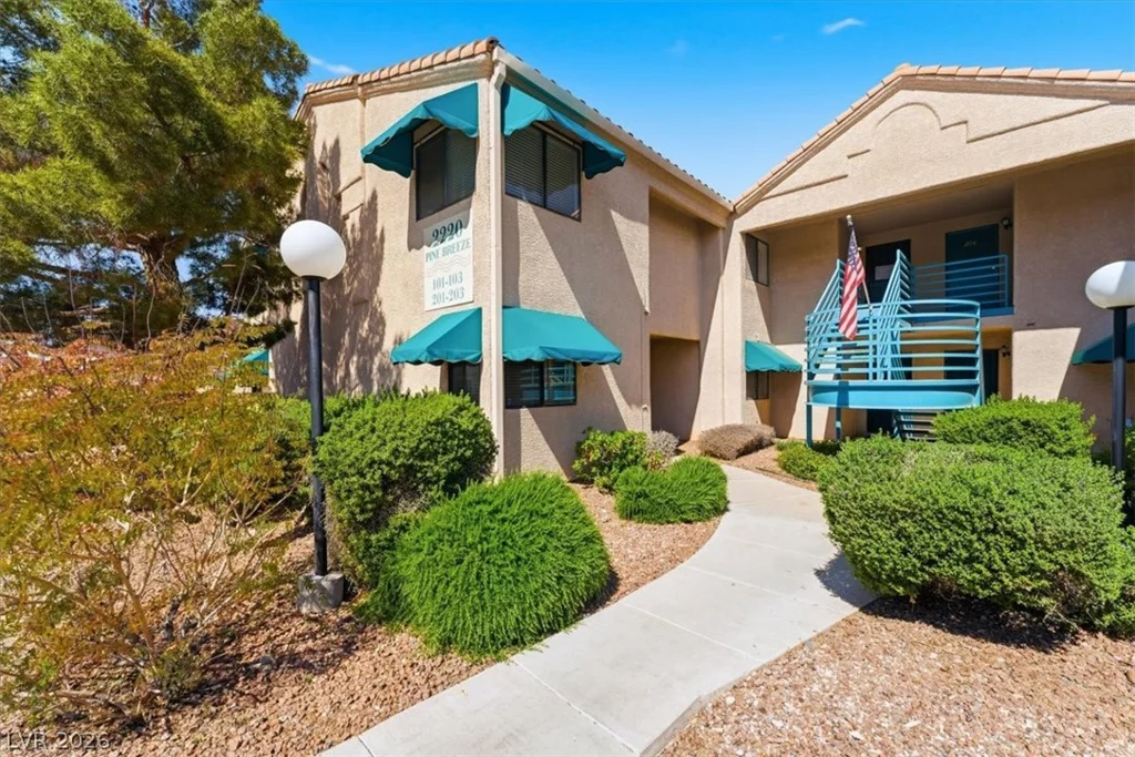 2220 Pine Breeze, Las Vegas, NV 89119