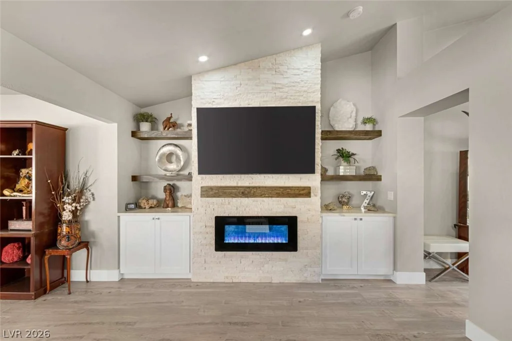 8740 Smokey, Las Vegas, NV 89134