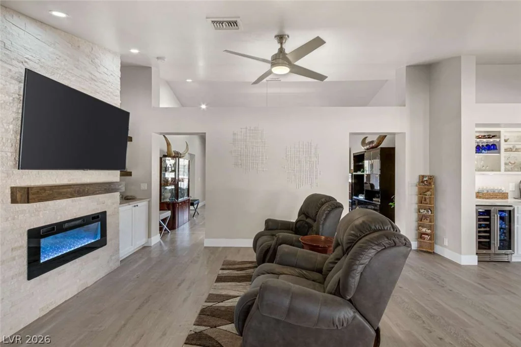 8740 Smokey, Las Vegas, NV 89134
