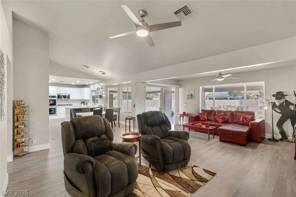 8740 Smokey, Las Vegas, NV 89134