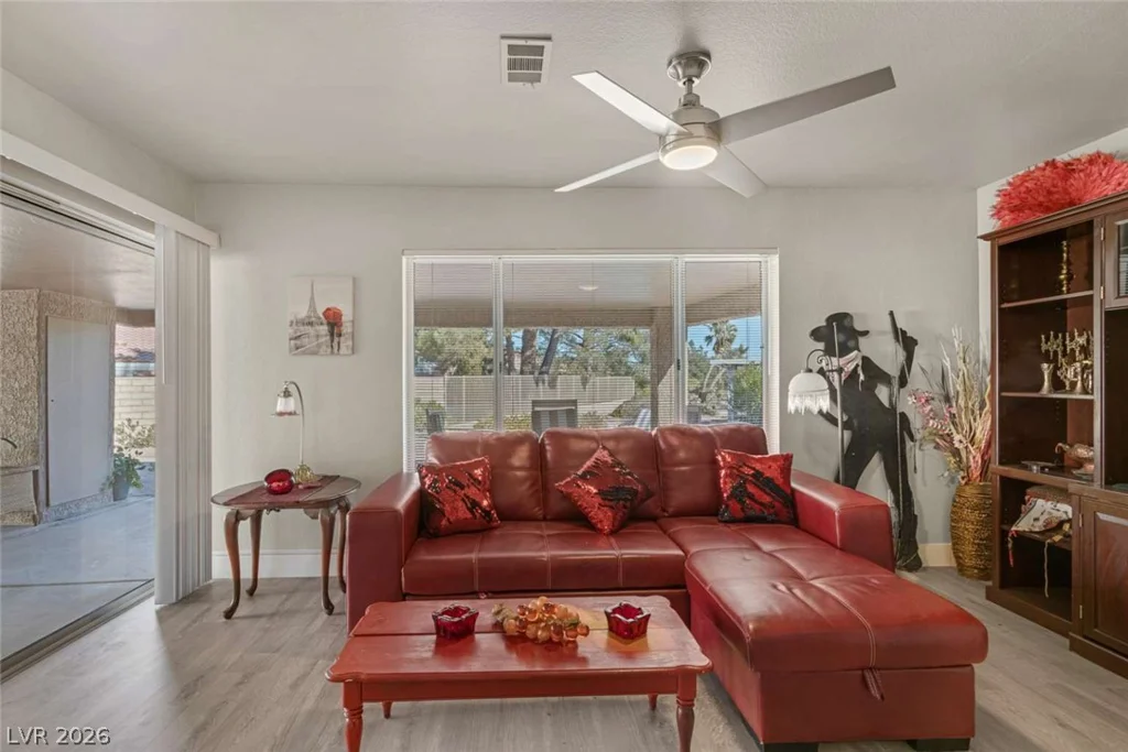 8740 Smokey, Las Vegas, NV 89134