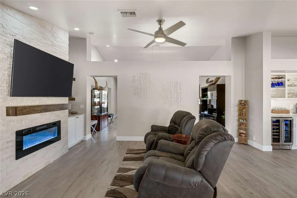 8740 Smokey, Las Vegas, NV 89134