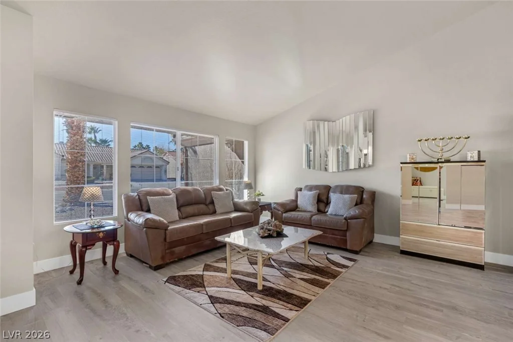 8740 Smokey, Las Vegas, NV 89134