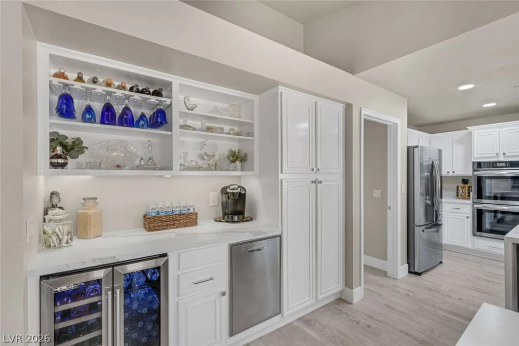 8740 Smokey, Las Vegas, NV 89134