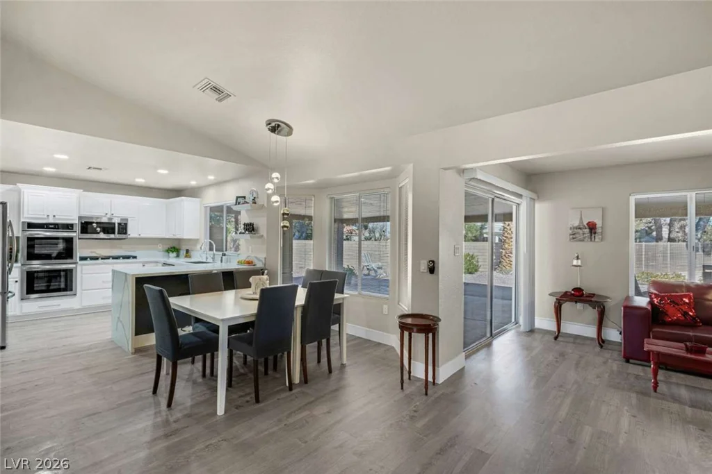 8740 Smokey, Las Vegas, NV 89134