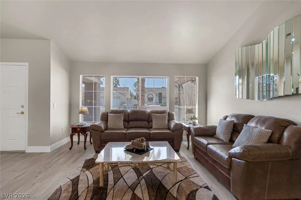 8740 Smokey, Las Vegas, NV 89134